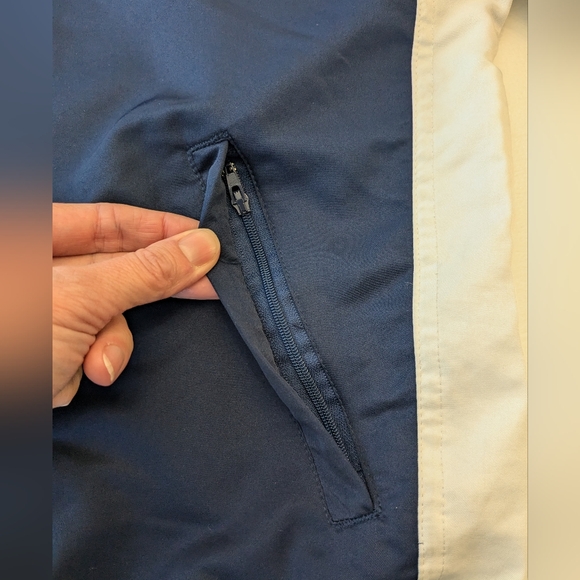 FILA Light Jacket - Picture 4 of 8